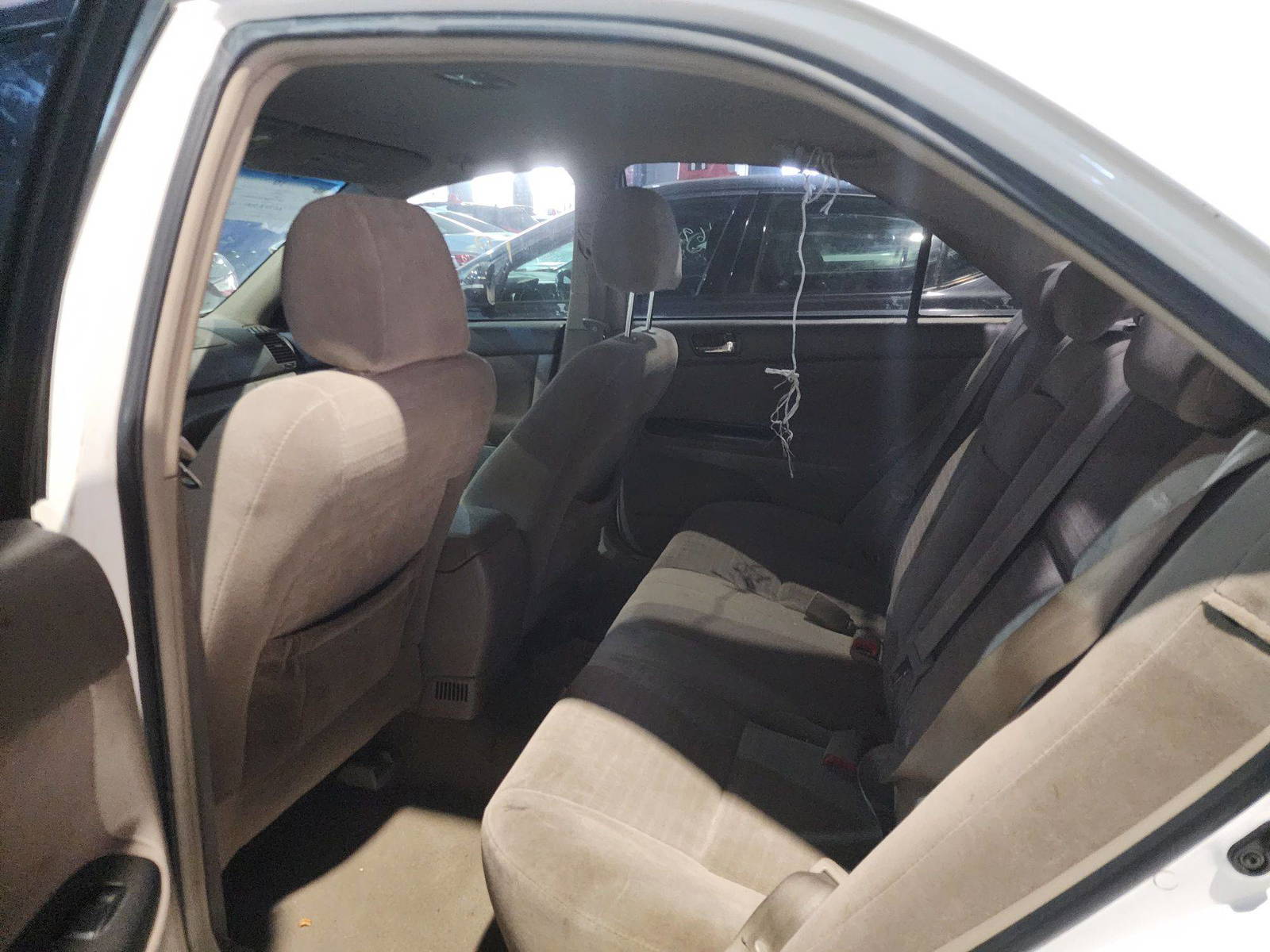 2005 TOYOTA CAMRY — 307701 Miles — Lot 42435724 — Al Quoz - Marhaba Auctions Used Cars - Image 7