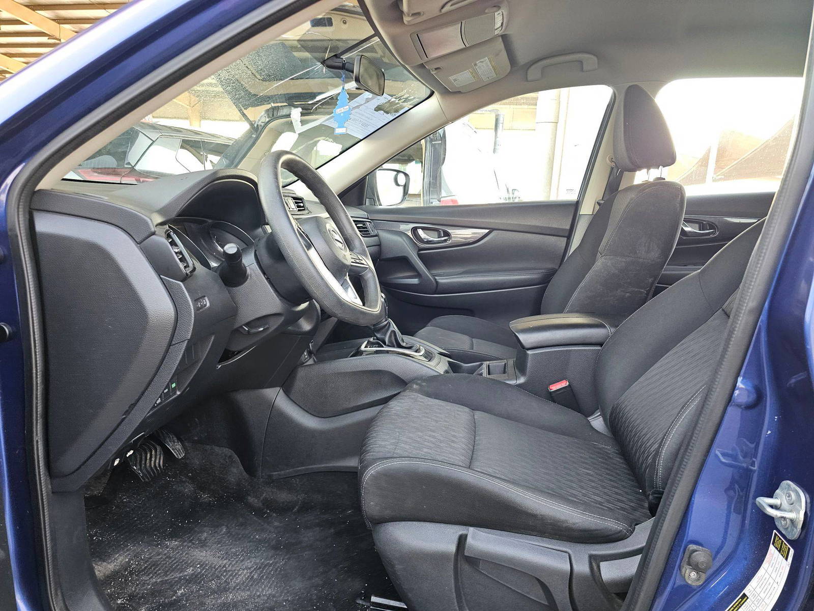 2017 NISSAN ROGUE — 106768 Miles — Lot V3HP513291 — Souq - Marhaba Auctions Used Cars - Image 8