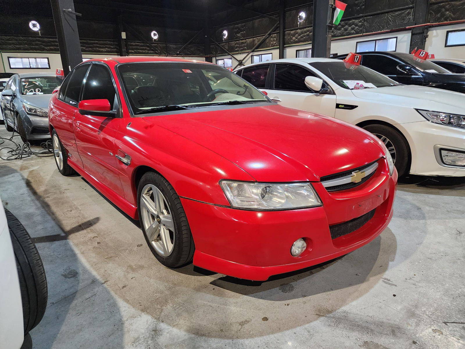 2006 CHEVROLET LUMINA — 297357 KM — Lot 485260 — Al Quoz - Marhaba Auctions Used Cars - Image 4