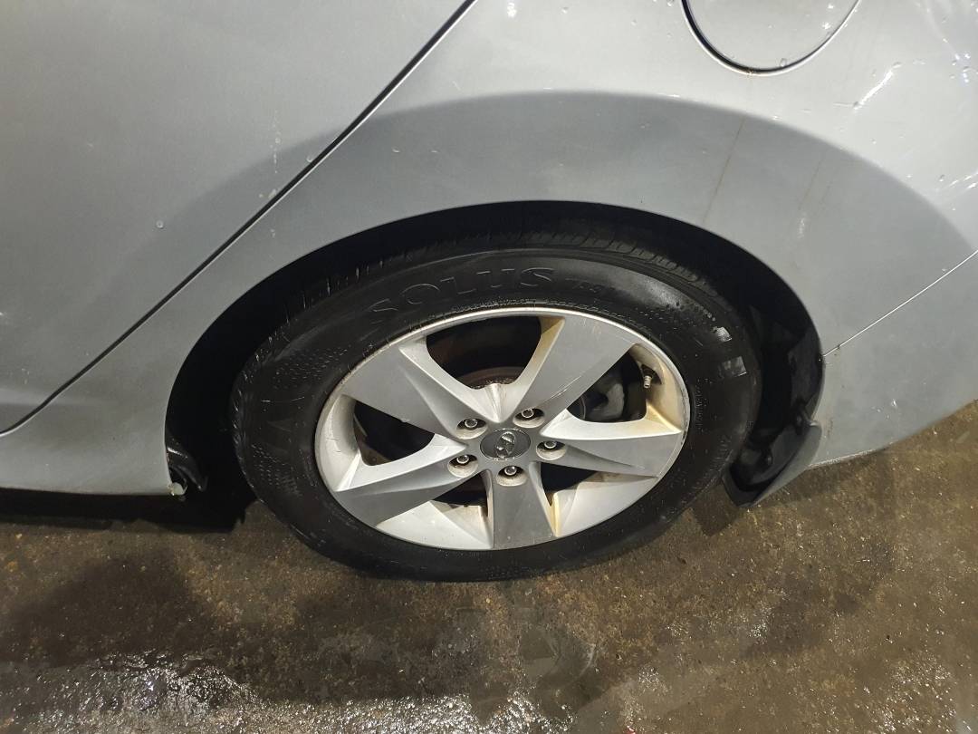2013 HYUNDAI ELANTRA — 170428 Miles — Lot 38265042 - Marhaba Auctions Used Cars - Image 9