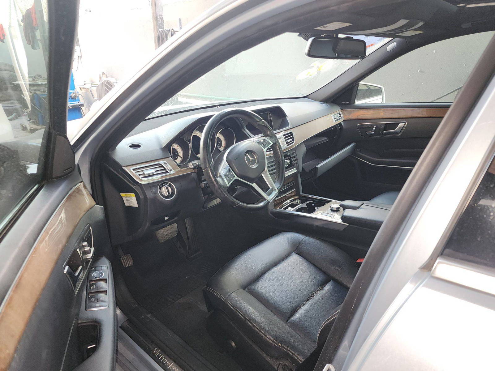 2014 MERCEDES BENZ E 350 — 120451 Miles — Lot 42509036 — Al Quoz - Marhaba Auctions Used Cars - Image 9