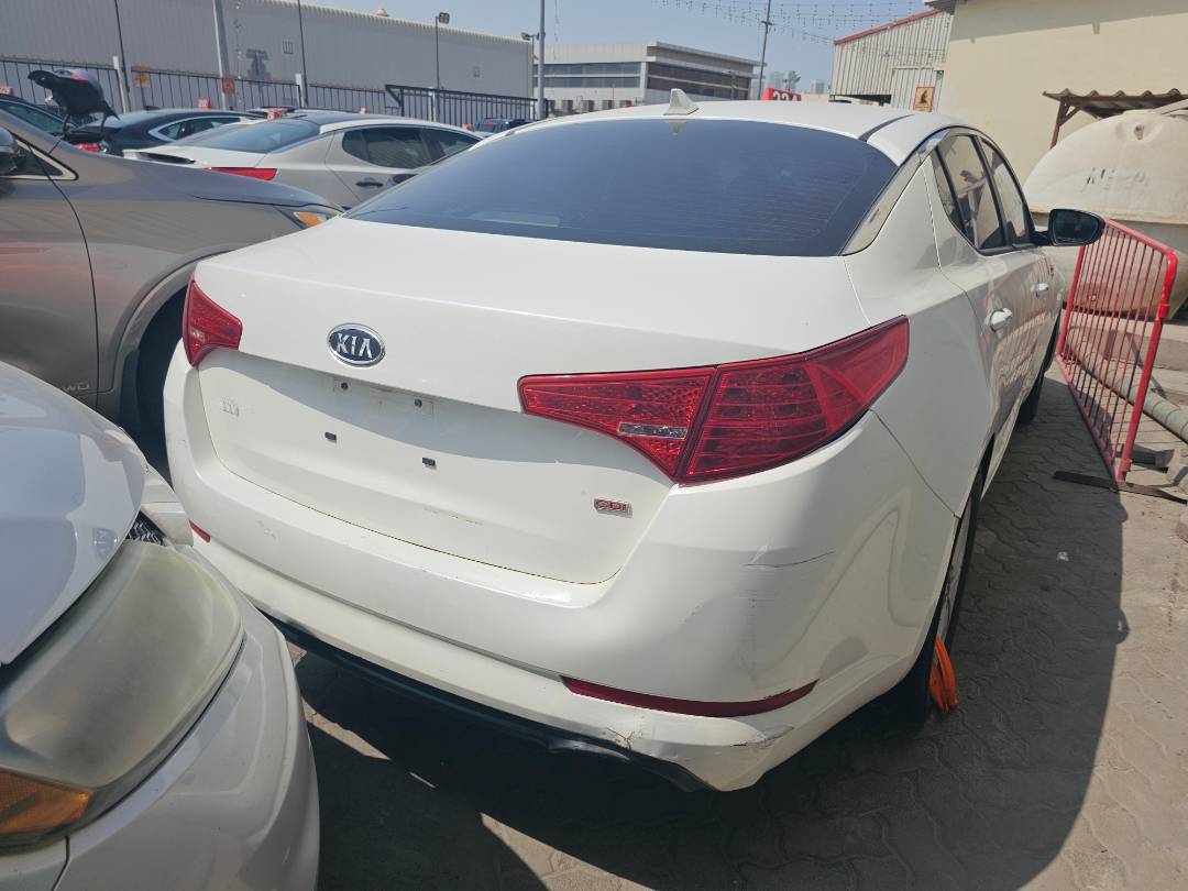 2011 KIA OPTIMA — 195454 Miles — Lot 5077487 — Souq - Marhaba Auctions Used Cars - Image 4