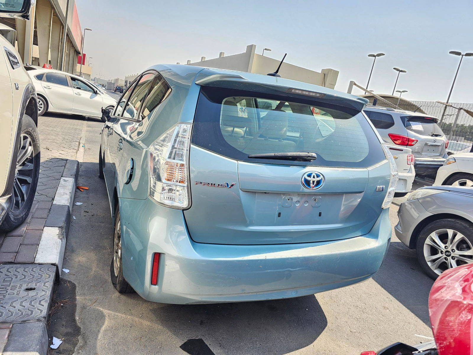 2014 TOYOTA PRIUS V — 182110 Miles — Lot 42231715 — Souq - Marhaba Auctions Used Cars - Image 3