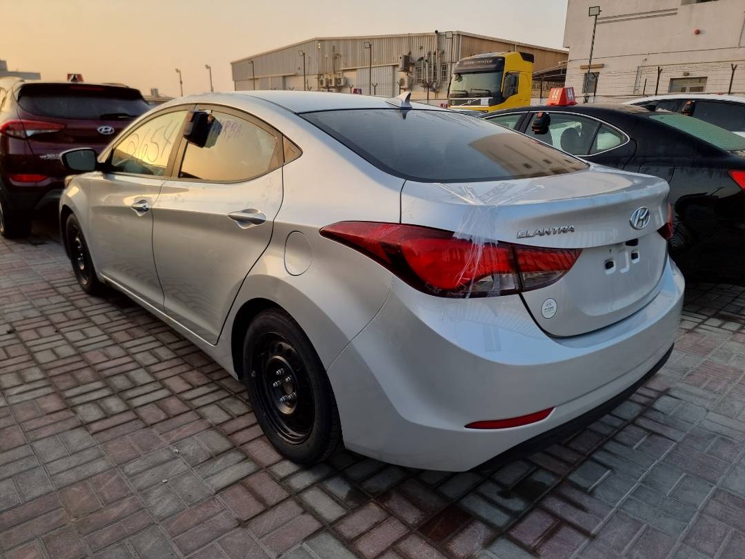 2015 HYUNDAI ELANTRA — 213682 KM — Lot 556223 — Ind. 12 - Marhaba Auctions Used Cars - Image 5