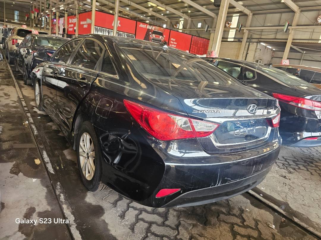 2014 HYUNDAI SONATA — 289335 Miles — Lot C6EH838396 — Main - Marhaba Auctions Used Cars - Image 3