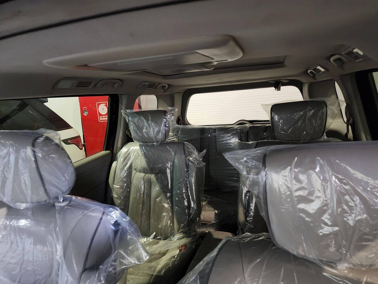 2012 NISSAN QUEST — 215449 Miles — Lot 9035543 — Al Quoz - Marhaba Auctions Used Cars - Image 9