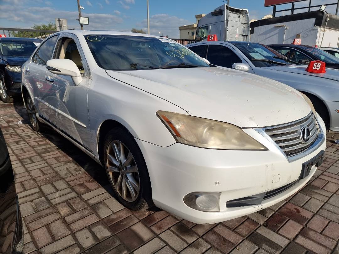 2011 LEXUS ES 350 — 202987 Miles — Lot 215487 — Ind. 12 - Marhaba Auctions Used Cars - Image 3
