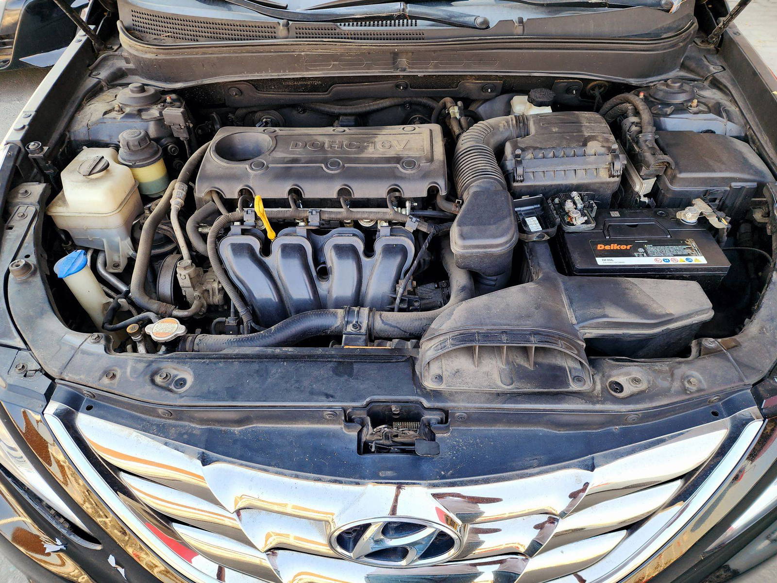 2010 HYUNDAI SONATA — 222066 KM — Lot 077766 — Souq - Marhaba Auctions Used Cars - Image 11