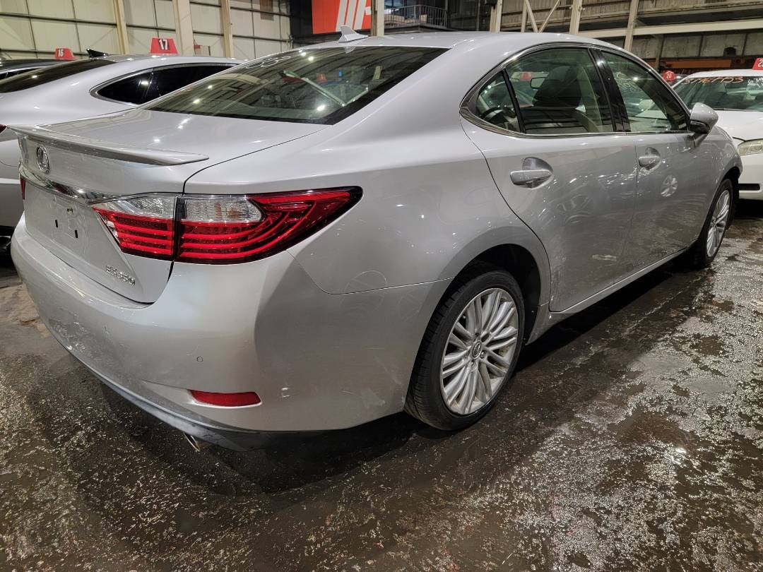 2013 LEXUS ES 350 — 115070 Miles — Lot 080133 - Marhaba Auctions Used Cars - Image 4