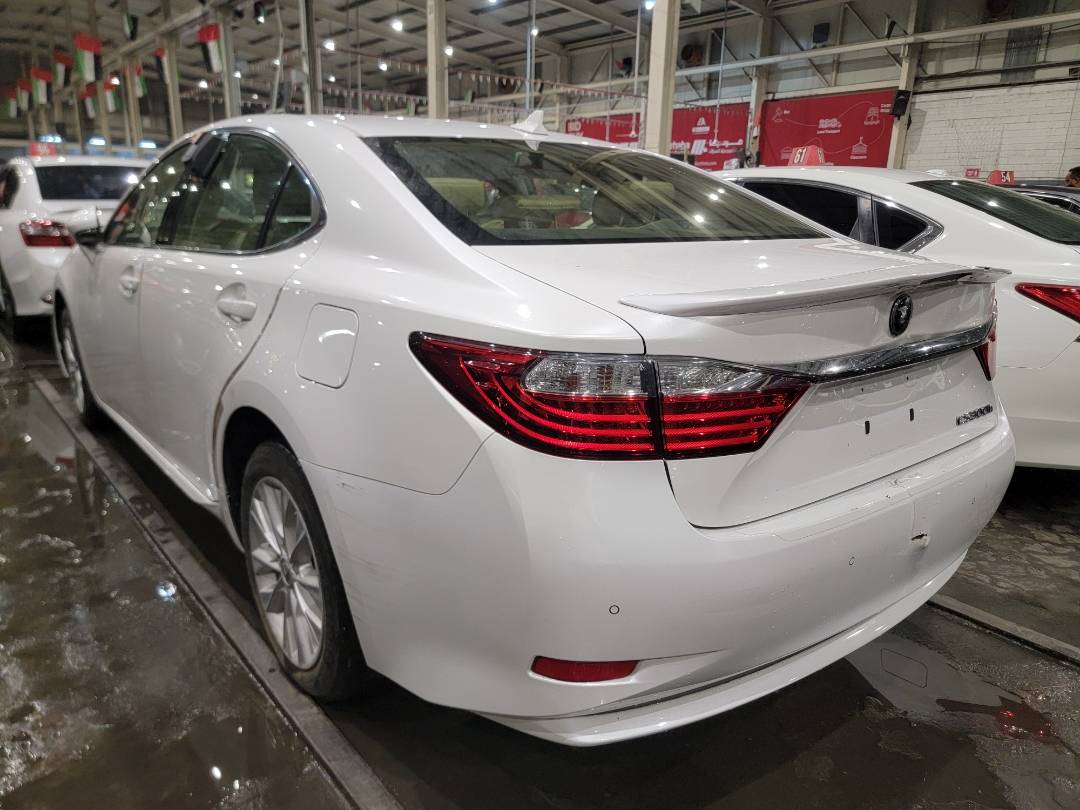 2013 LEXUS ES 300H — 114760 Miles — Lot D2021402 - Marhaba Auctions Used Cars - Image 12