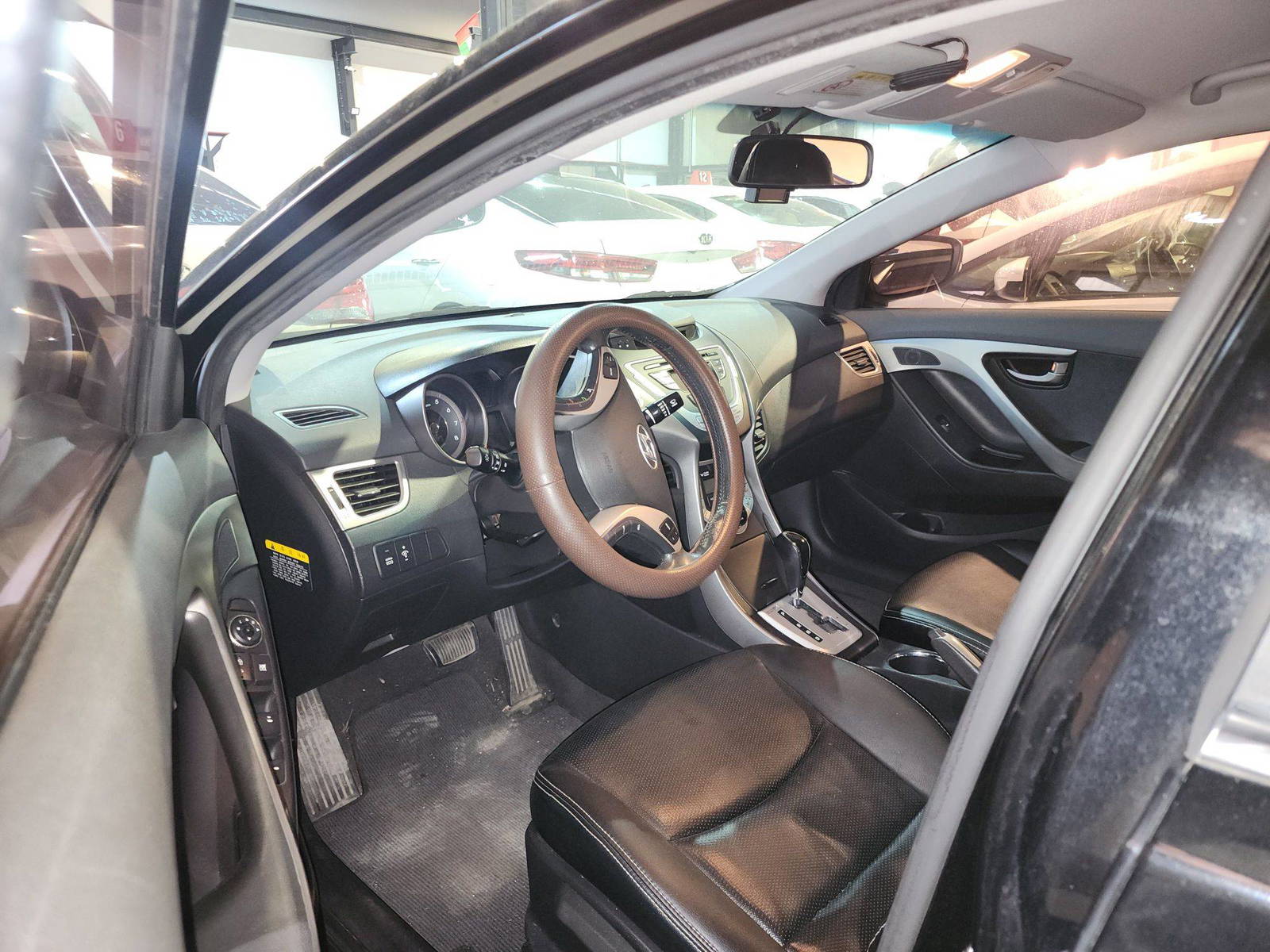 2011 HYUNDAI AVANTE — 181257 KM — Lot 107090 — Main - Marhaba Auctions Used Cars - Image 9