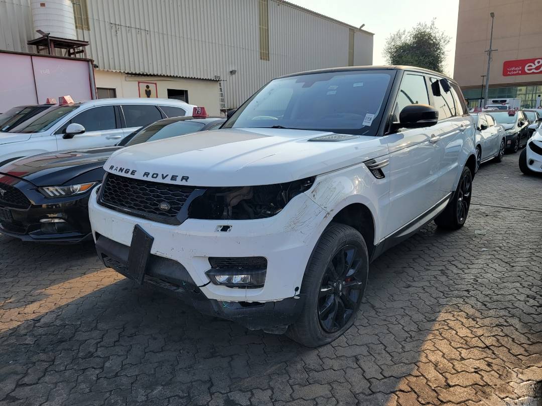 2016 LAND ROVER RANGE ROVER SPORT — 113324 Miles — Lot 590045 — Main - Marhaba Auctions Used Cars - Image 4