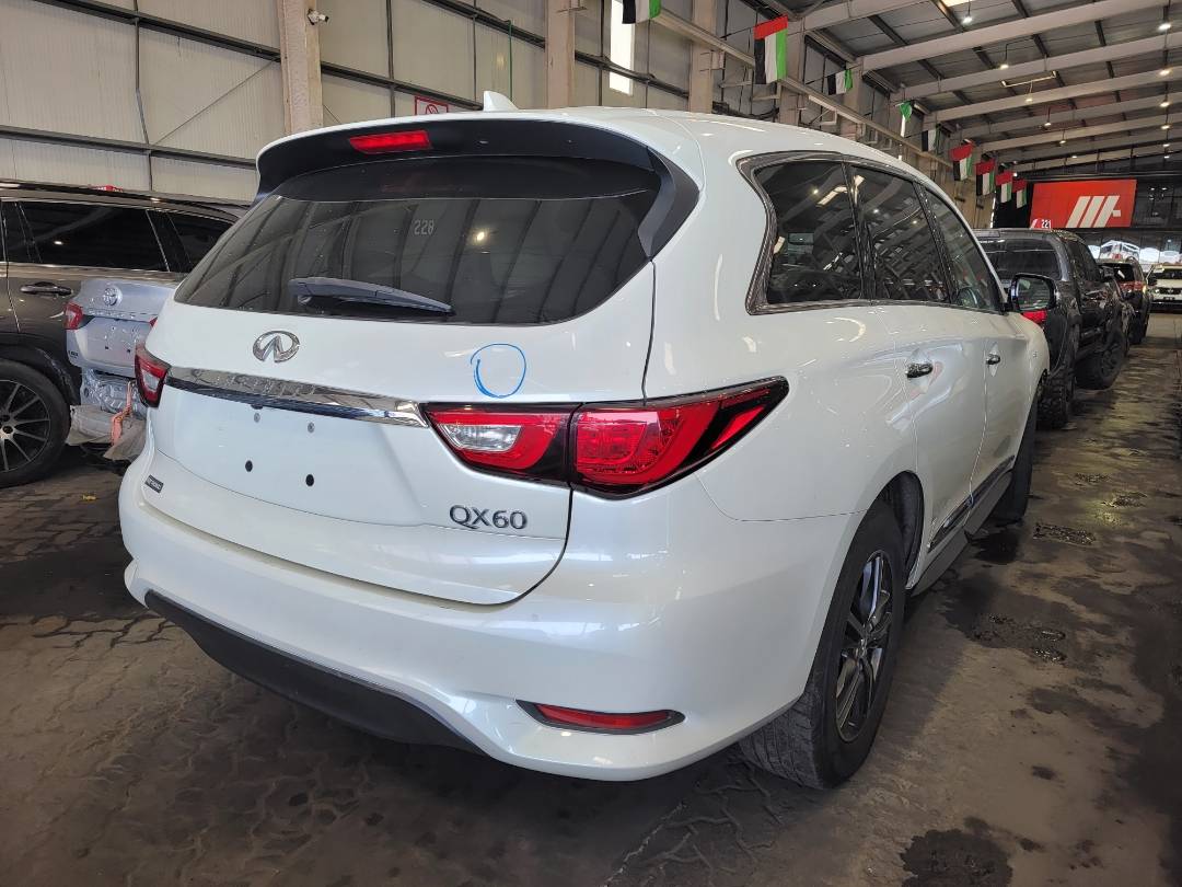2017 INFINITI QX60 — 96603 Miles — Lot 71281044 — Souq - Marhaba Auctions Used Cars - Image 3