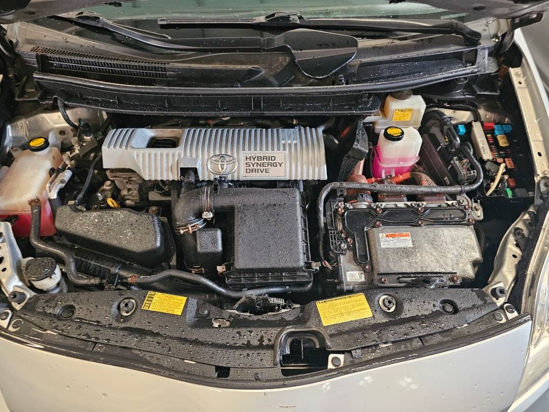 2012 TOYOTA PRIUS — 232735 KM — Lot 12299487 — Main - Marhaba Auctions Used Cars - Image 9