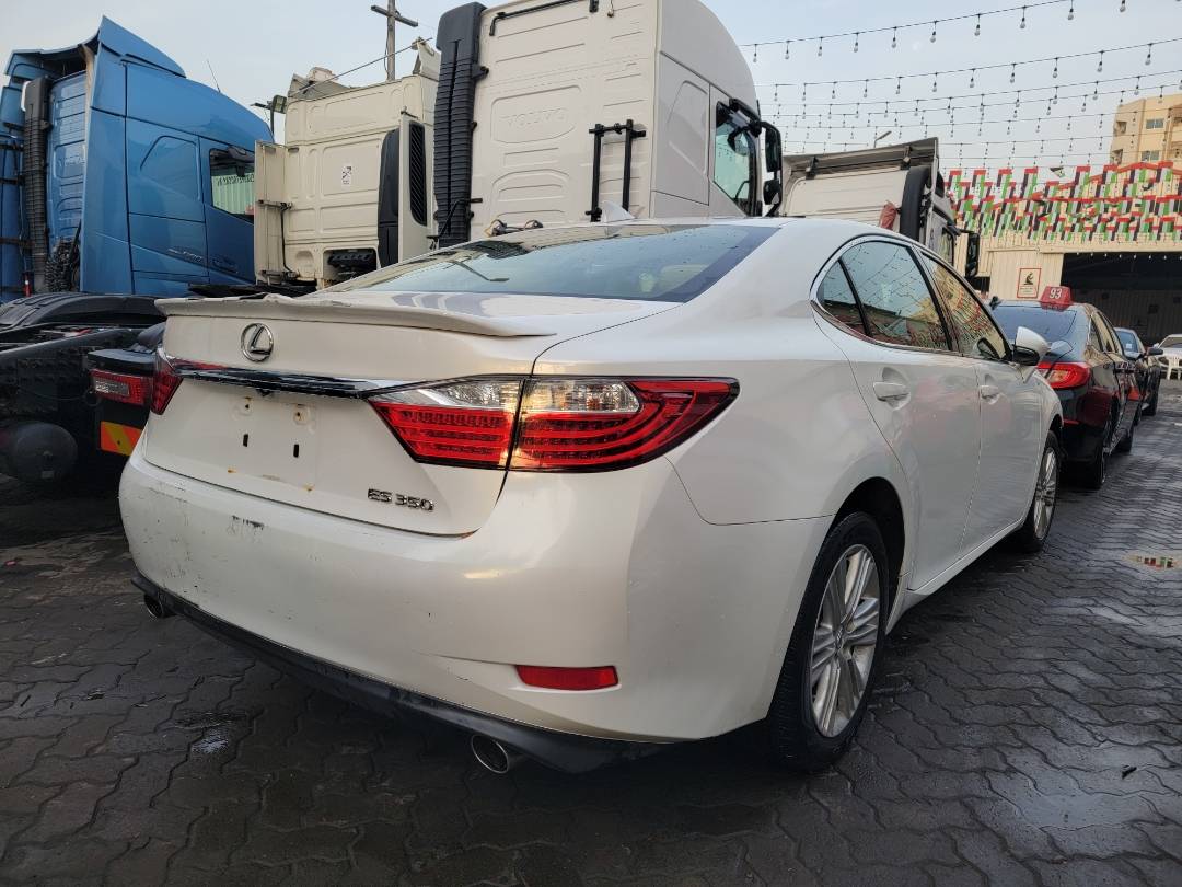 2015 LEXUS ES 350 — 93352 Miles — Lot 69473004 — Main - Marhaba Auctions Used Cars - Image 3