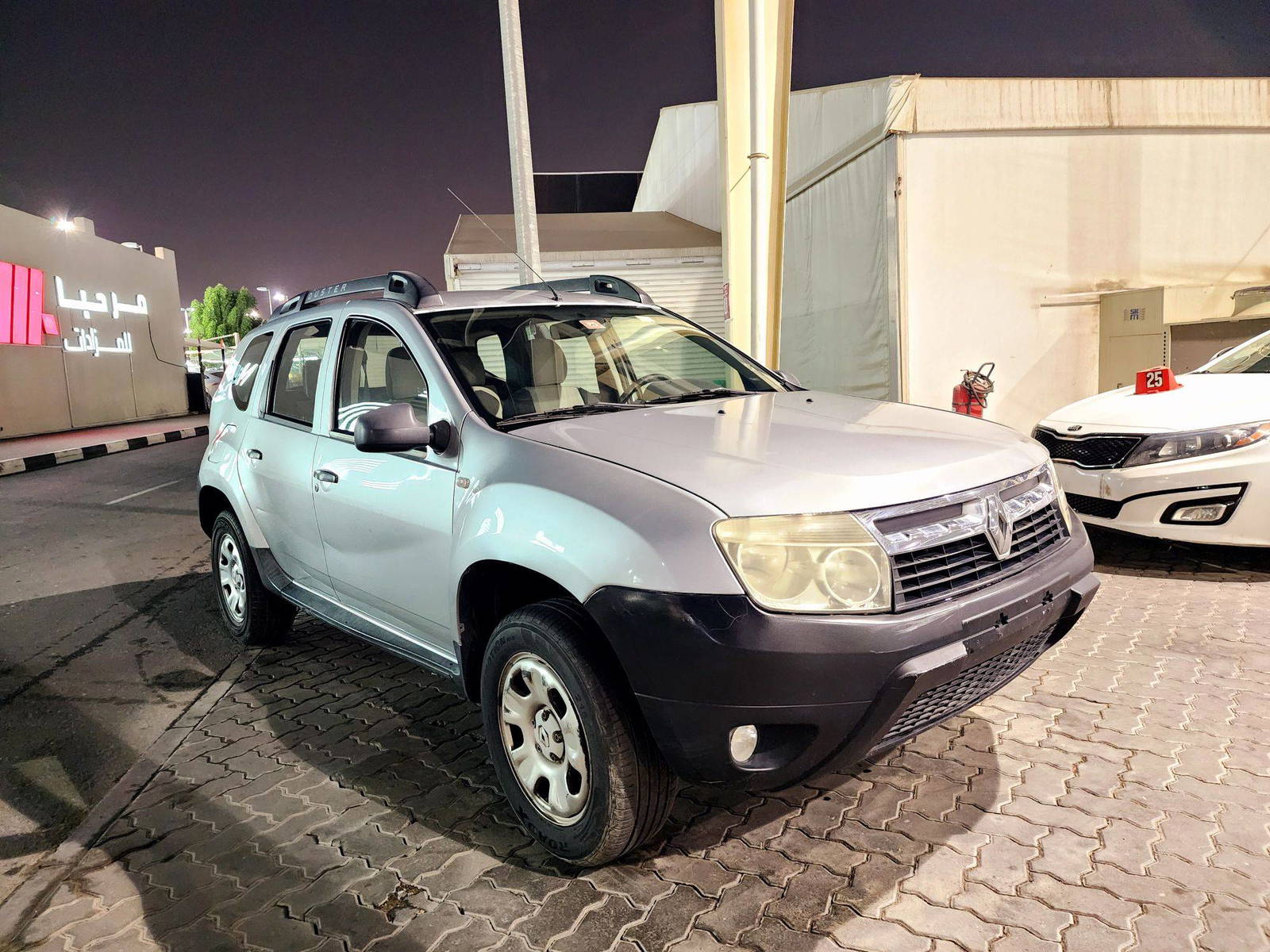 2015 RENAULT DUSTER — 211179 KM — Lot FA516518 — Souq - Marhaba Auctions Used Cars - Image 3