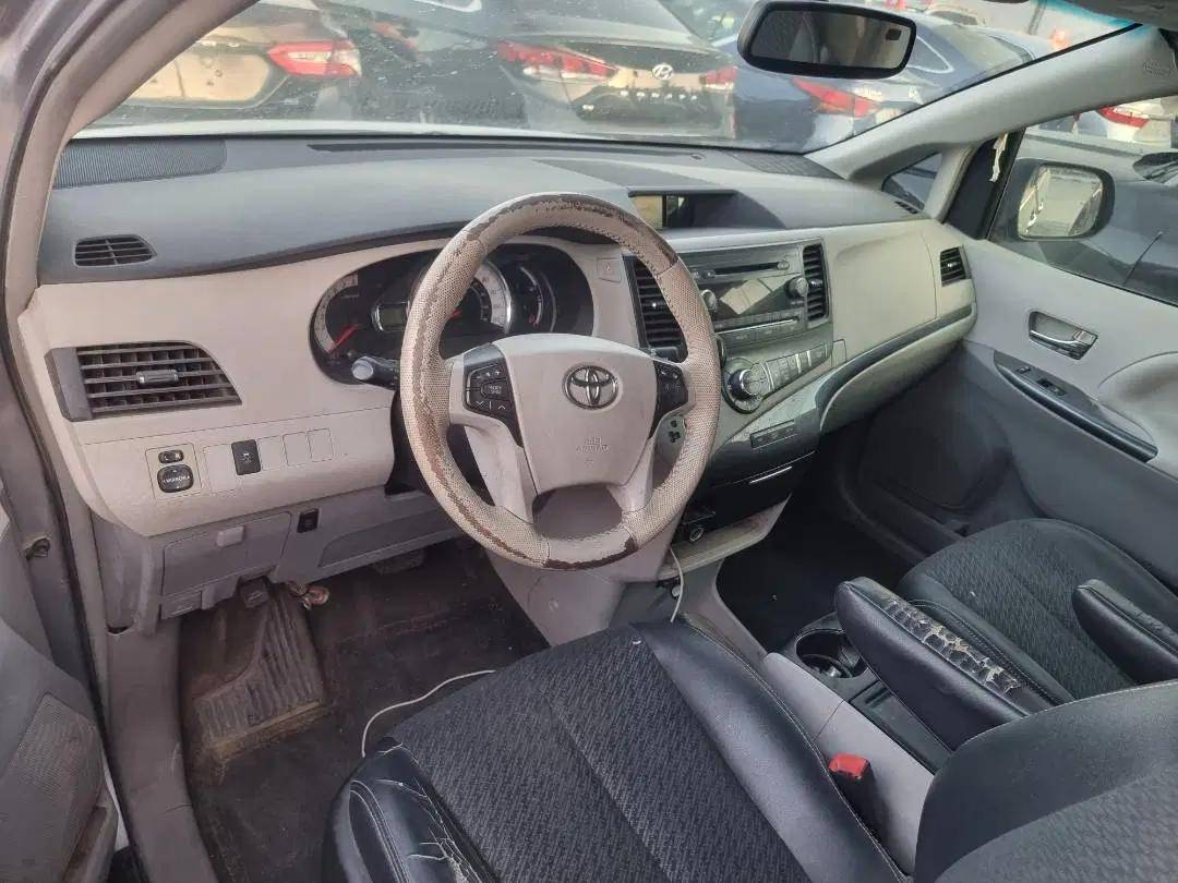 2014 TOYOTA SIENNA — 217797 Miles — Lot 63206 — Ind. 12 - Marhaba Auctions Used Cars - Image 6