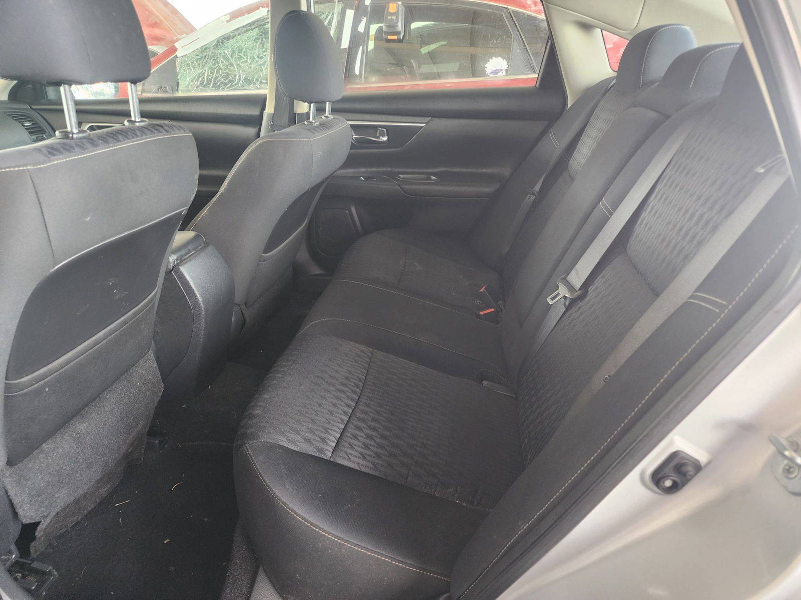 2018 NISSAN ALTIMA — 112110 Miles — Lot 37539939 — Souq - Marhaba Auctions Used Cars - Image 6