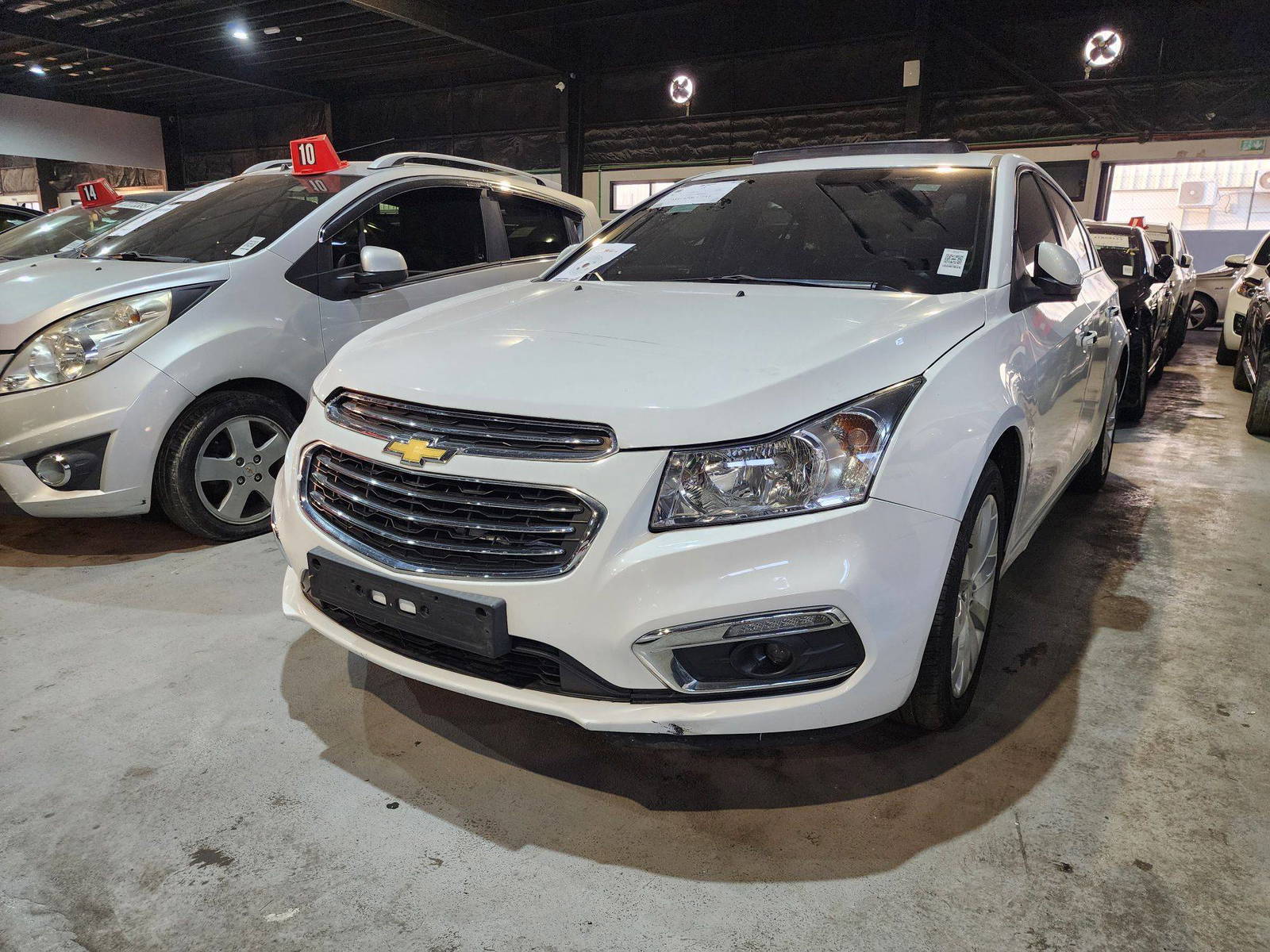 2015 CHEVROLET CRUIZE — 123053 KM — Lot 048651 — Al Quoz - Marhaba Auctions Used Cars - Image 3