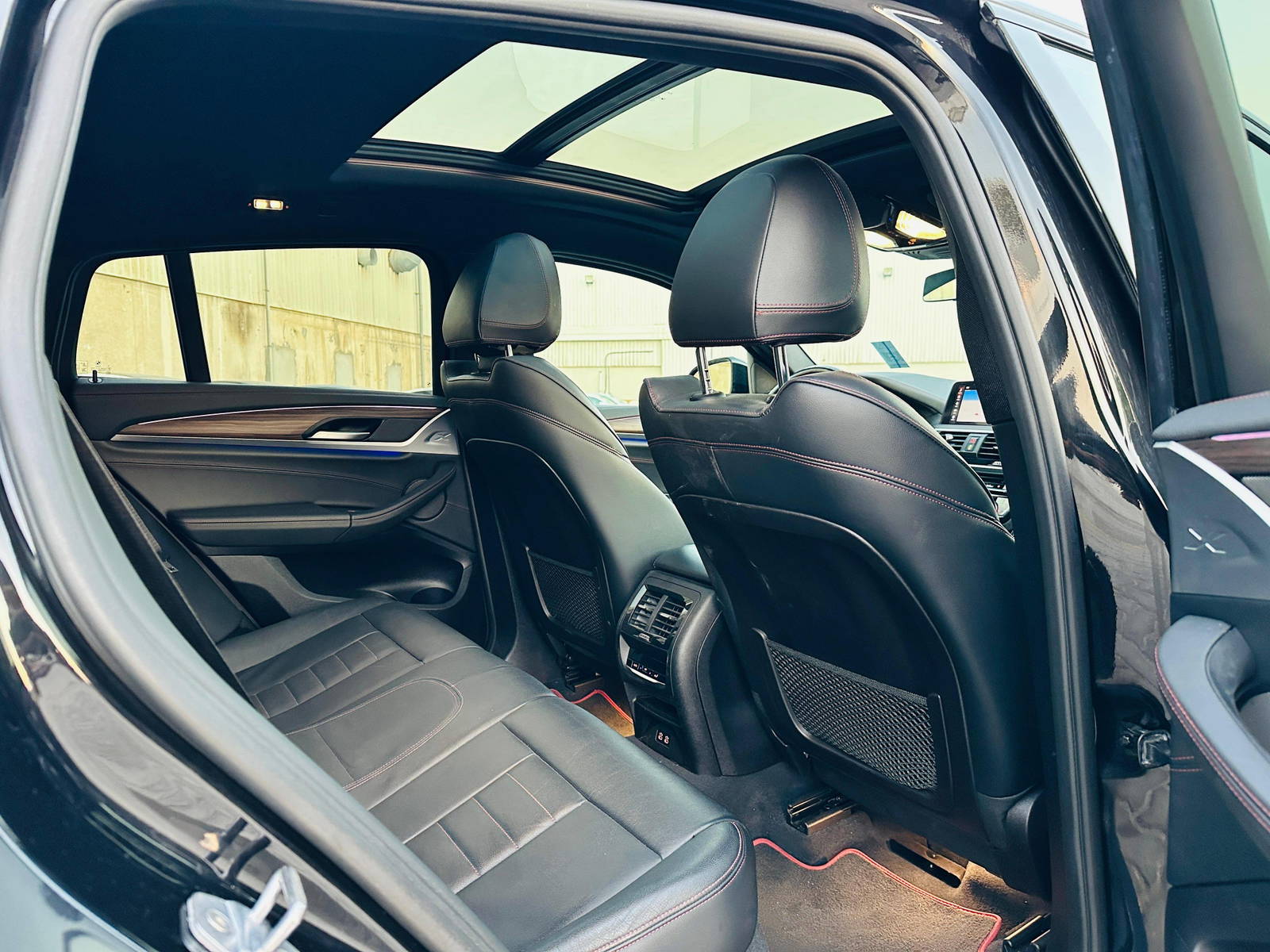 2020 BMW X4 M40i — 54477 KM — Lot 09772 — Al Quoz - Marhaba Auctions Used Cars - Image 18