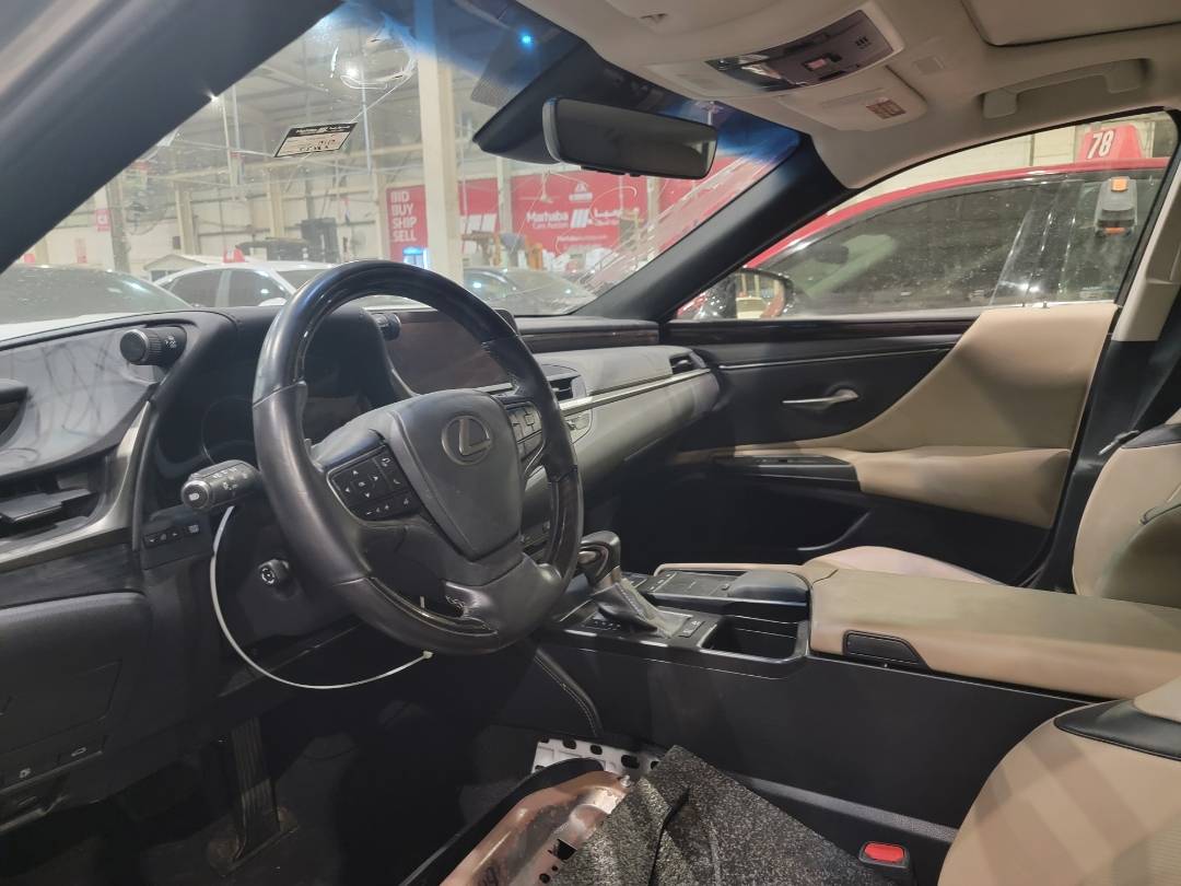 2019 LEXUS ES 300H — 55383 Miles — Lot B18K2012580 — Main - Marhaba Auctions Used Cars - Image 6