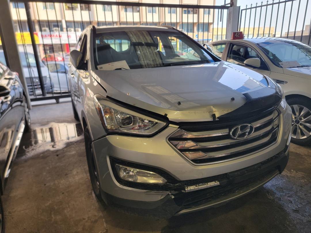 2016 HYUNDAI SANTA FE — 170840 KM — Lot 45199695 — Main - Marhaba Auctions Used Cars - Image 4