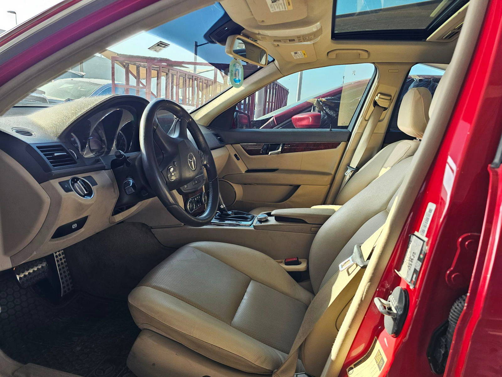 2011 MERCEDES BENZ C300 — 129647 Miles — Lot BR163055 — Souq - Marhaba Auctions Used Cars - Image 9