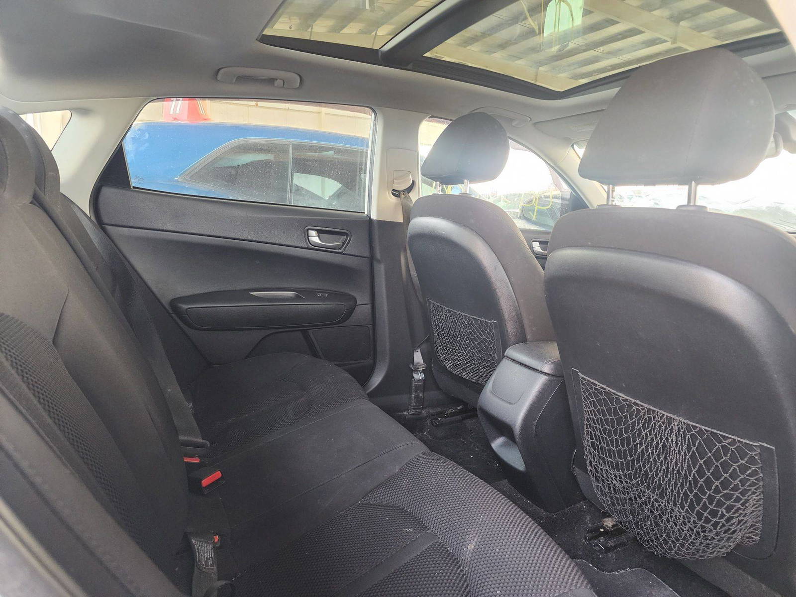 2019 KIA OPTIMA — 95857 Miles — Lot 44381694 — Souq - Marhaba Auctions Used Cars - Image 9