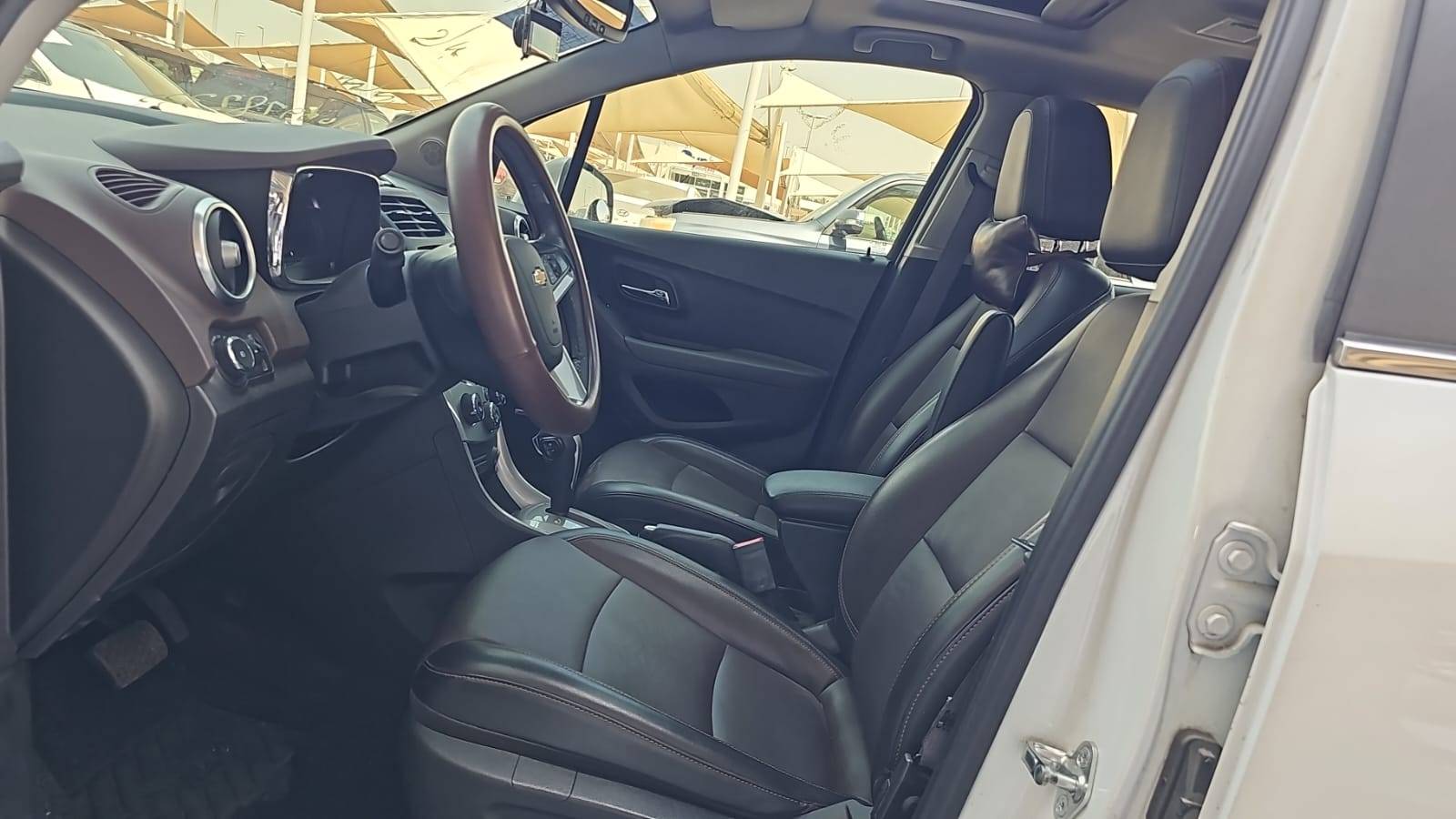 CHEVROLET Trax 2016 - Marhaba Auction Used Cars - Image 5