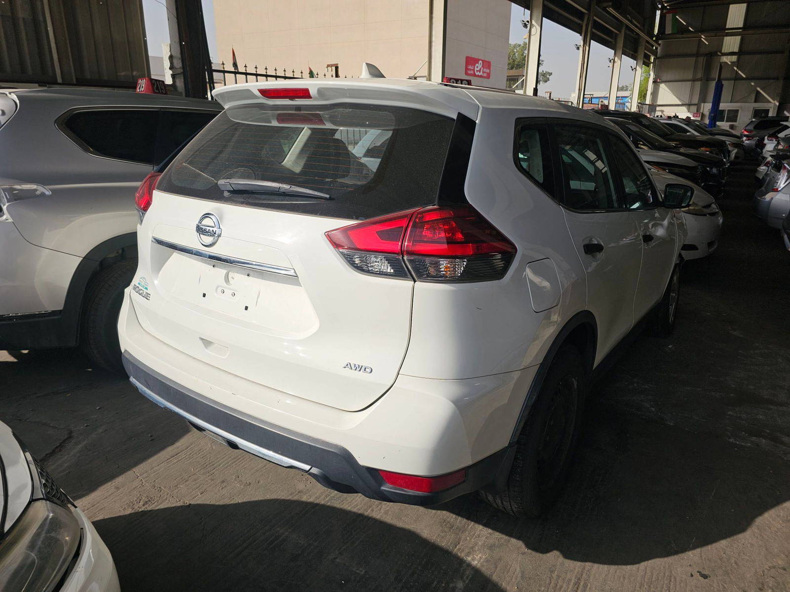 NISSAN ROGUE 2017 - Marhaba Auction Used Cars - Image 5