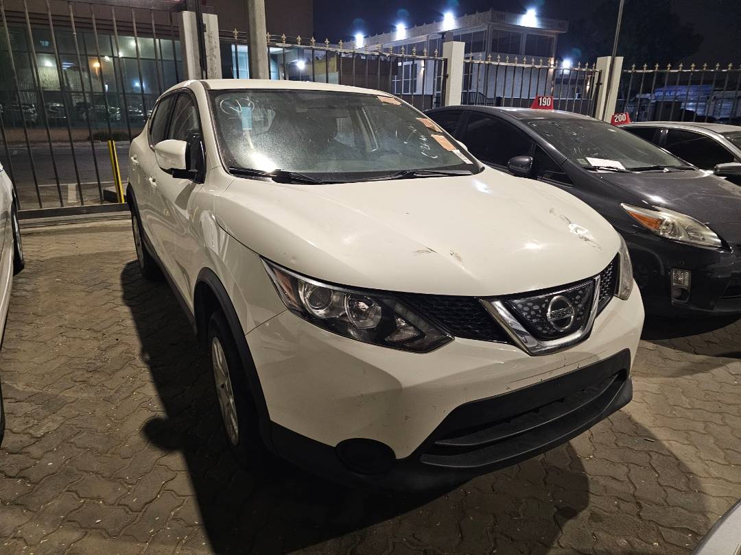 NISSAN ROGUE SPORTS 2018 - Marhaba Auction Used Cars - Image 3