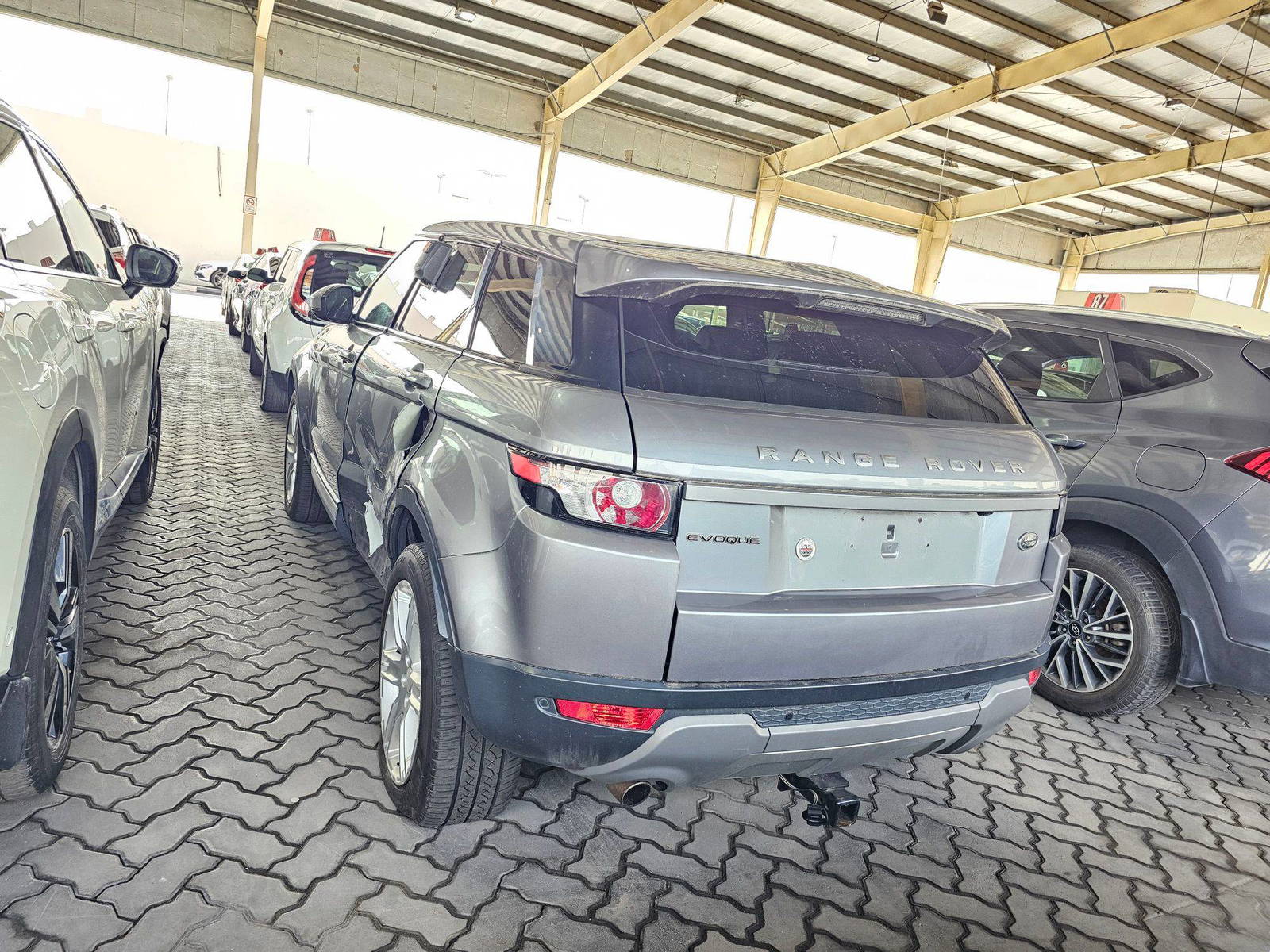2014 LAND ROVER RANGE ROVER EVOQUE PURE PLUS — 140235 Miles — Lot 43387995 — Souq - Marhaba Auctions Used Cars - Image 5