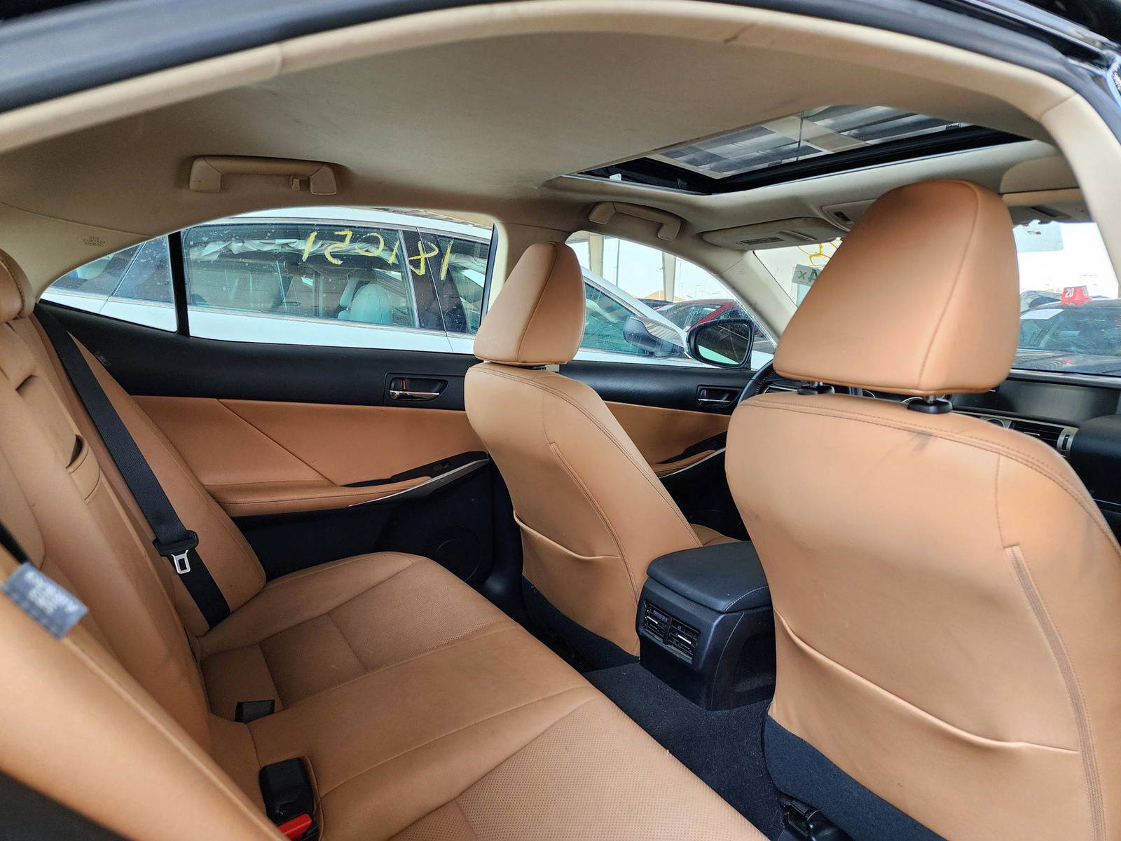 2015 LEXUS IS 250 — 181051 Miles — Lot 46239824 — Souq - Marhaba Auctions Used Cars - Image 4