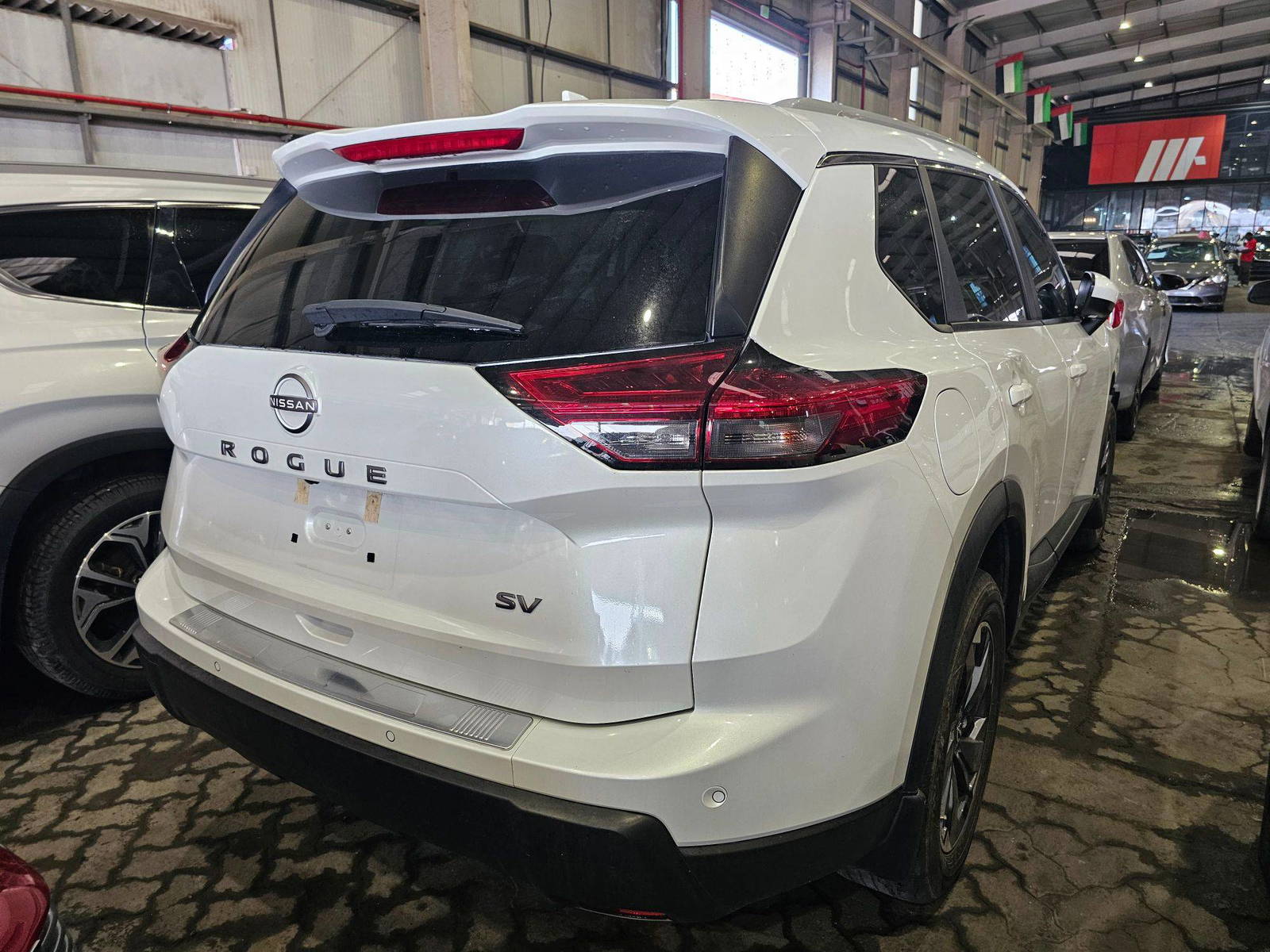 NISSAN ROGUE 2024 view 2