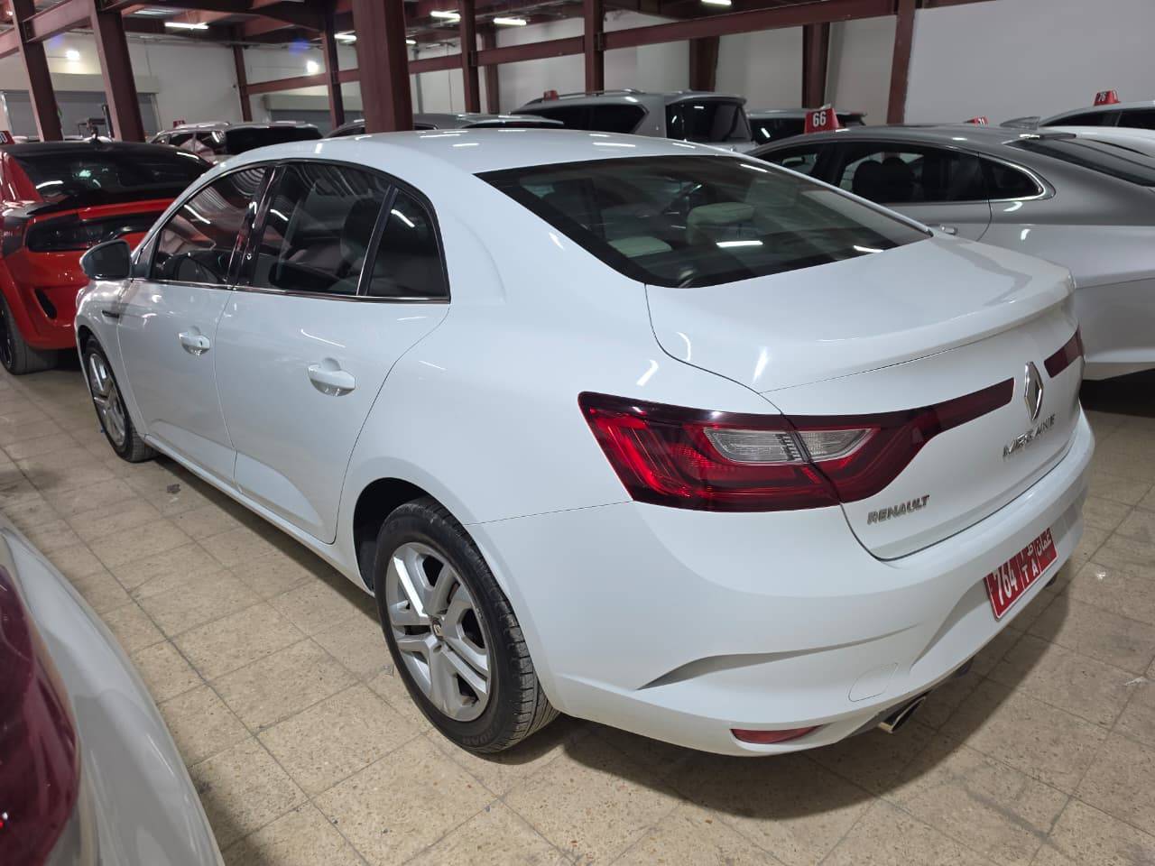 2020 RENAULT MEGAN — 148560 KM — Lot R524784 - Marhaba Auctions Used Cars - Image 4