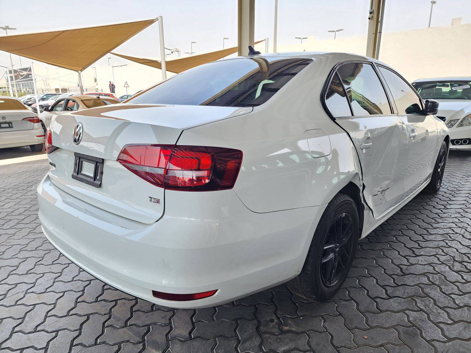 2016 VOLKSWAGEN JETTA — 143620 Miles — Lot 45294744 — Souq - Marhaba Auctions Used Cars - Image 3
