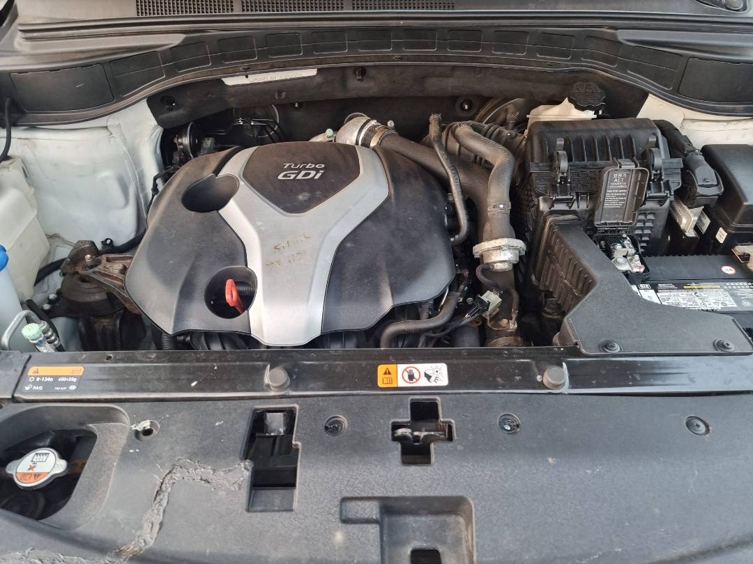 HYUNDAI SANTA FE SPORT 2016 - Marhaba Auction Used Cars - Image 10