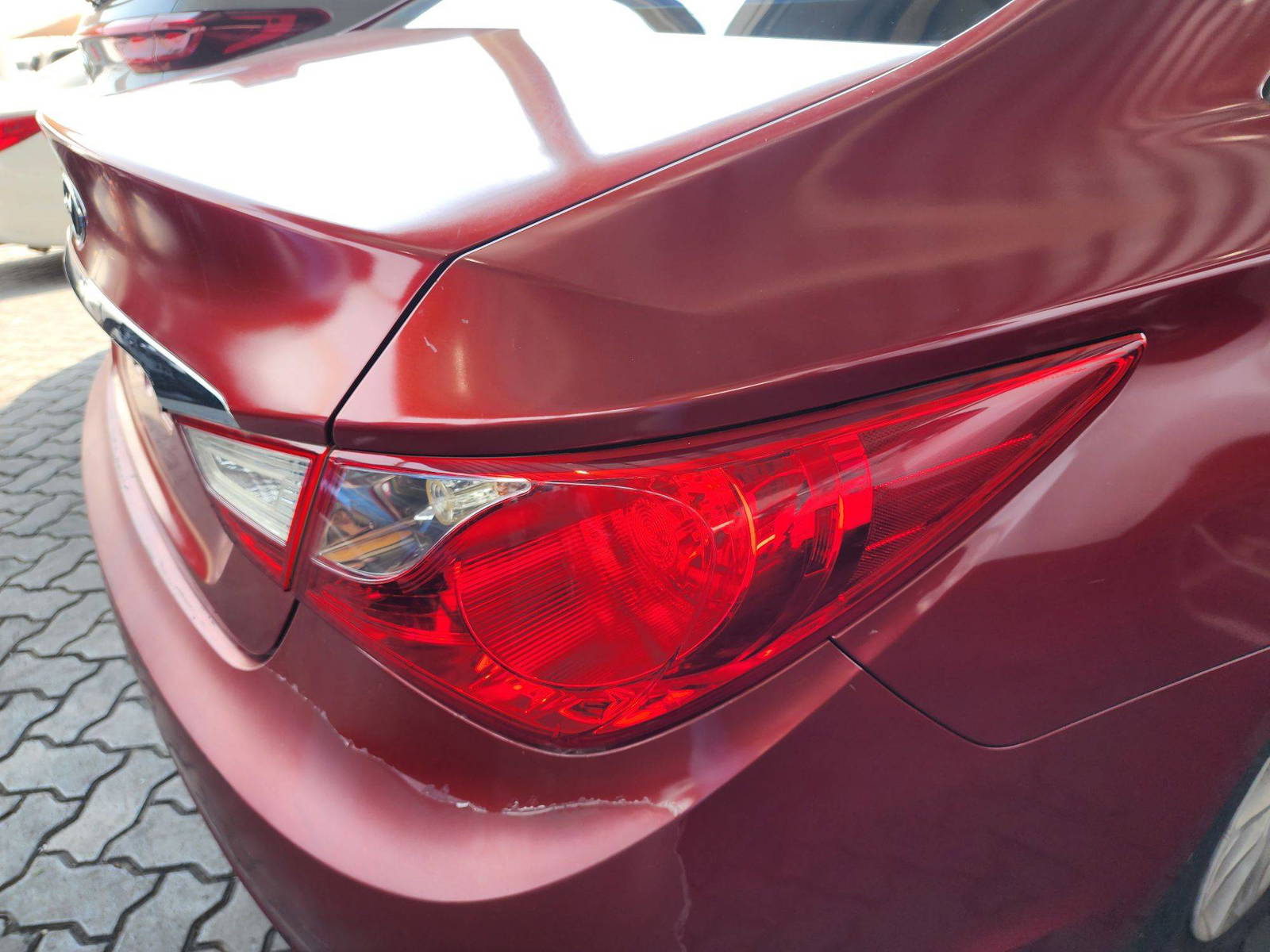 2012 HYUNDAI SONATA — 172587 Miles — Lot 73783 — Souq - Marhaba Auctions Used Cars - Image 10