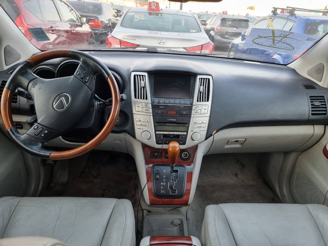 2007 LEXUS RX 350 — 218422 Miles — Lot 215478 — Ind. 12 - Marhaba Auctions Used Cars - Image 7