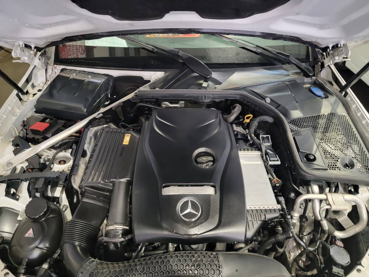 MERCEDES BENZ C300 2018 - Marhaba Auction Used Cars - Image 12