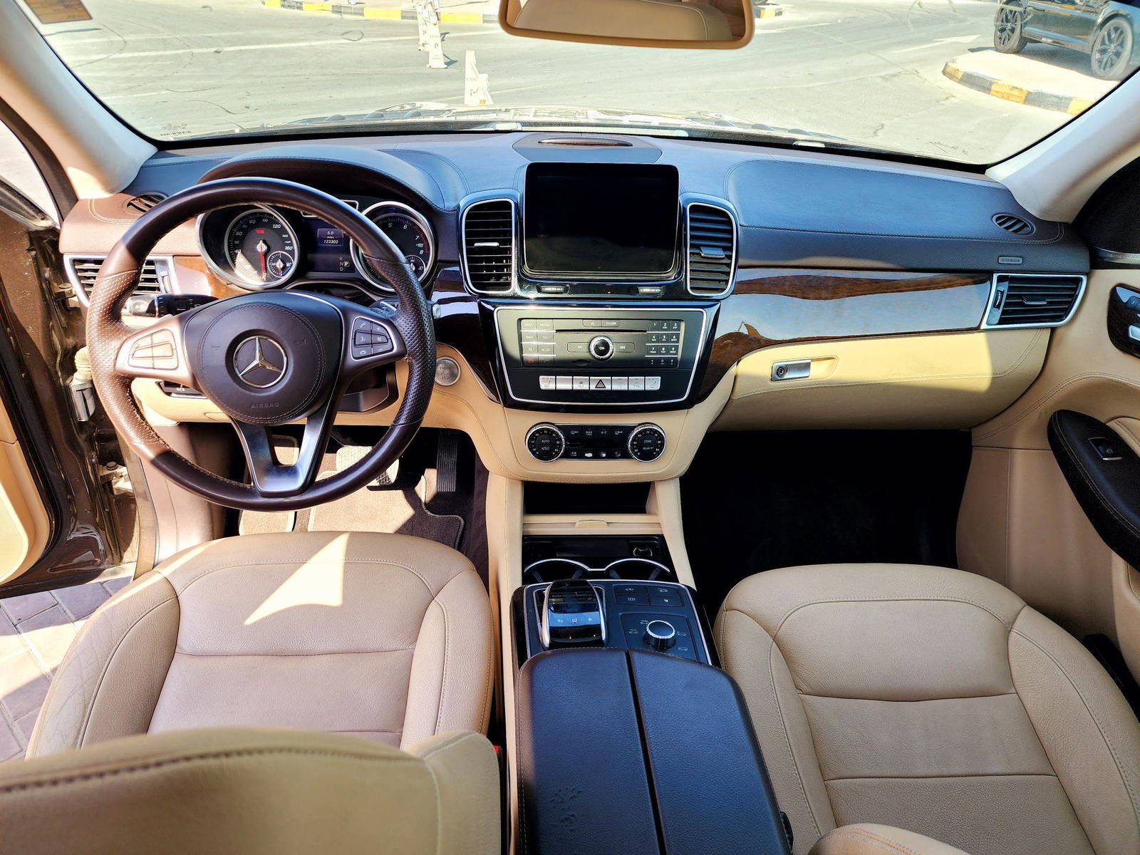 2017 MERCEDES BENZ GLS 450 — 123299 Miles — Lot E6HA802688 — Souq - Marhaba Auctions Used Cars - Image 8