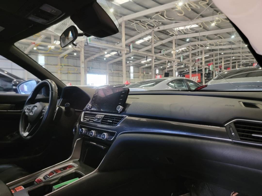 2018 HONDA ACCORD — 50560 Miles — Lot 053218 - Marhaba Auctions Used Cars - Image 5
