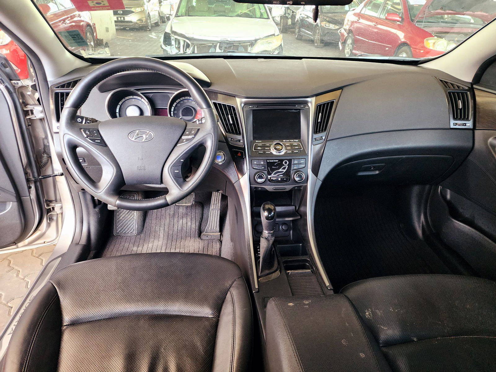 2012 HYUNDAI SONATA — 93072 KM — Lot 346280 — Souq - Marhaba Auctions Used Cars - Image 7