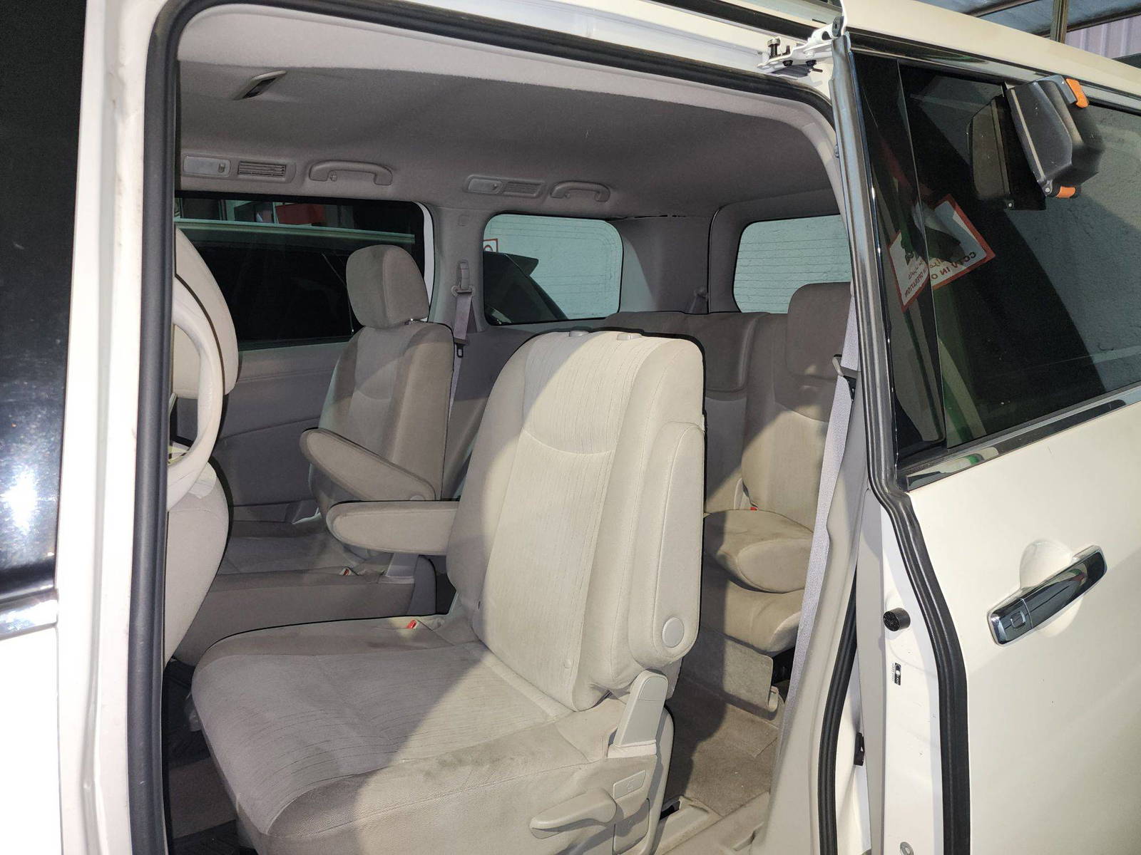 2017 NISSAN QUEST — 145067 Miles — Lot 41245406 — Al Quoz - Marhaba Auctions Used Cars - Image 7