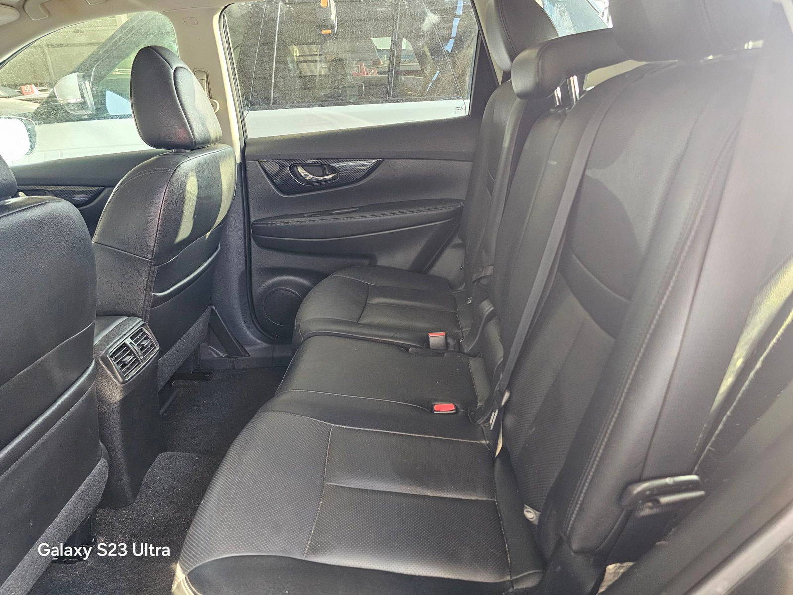 NISSAN ROGUE 2017 - Marhaba Auction Used Cars - Image 11