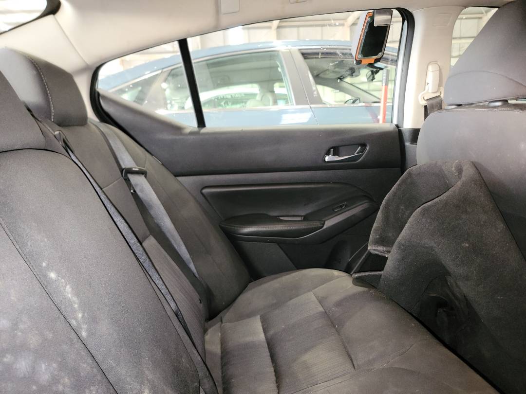2020 NISSAN ALTIMA — 129160 Miles — Lot 79922953 - Marhaba Auctions Used Cars - Image 4