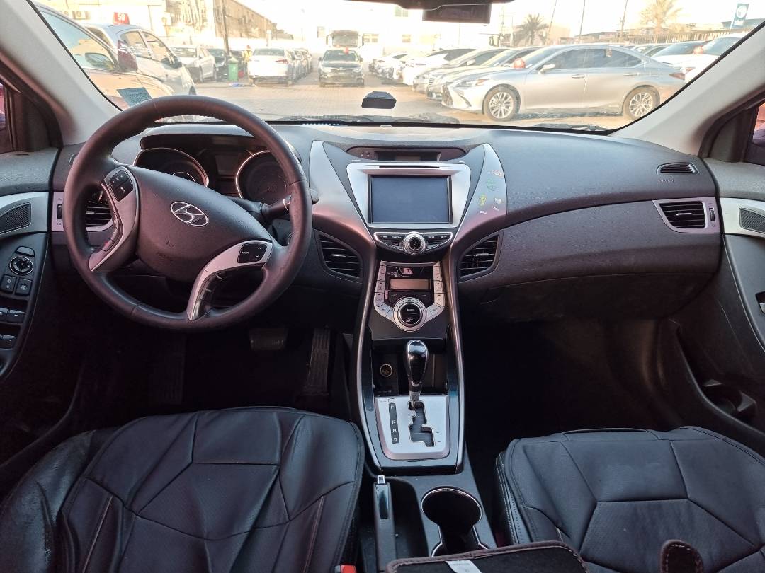 2012 HYUNDAI AVANTE — 159420 KM — Lot 2154178 — Ind. 12 - Marhaba Auctions Used Cars - Image 6
