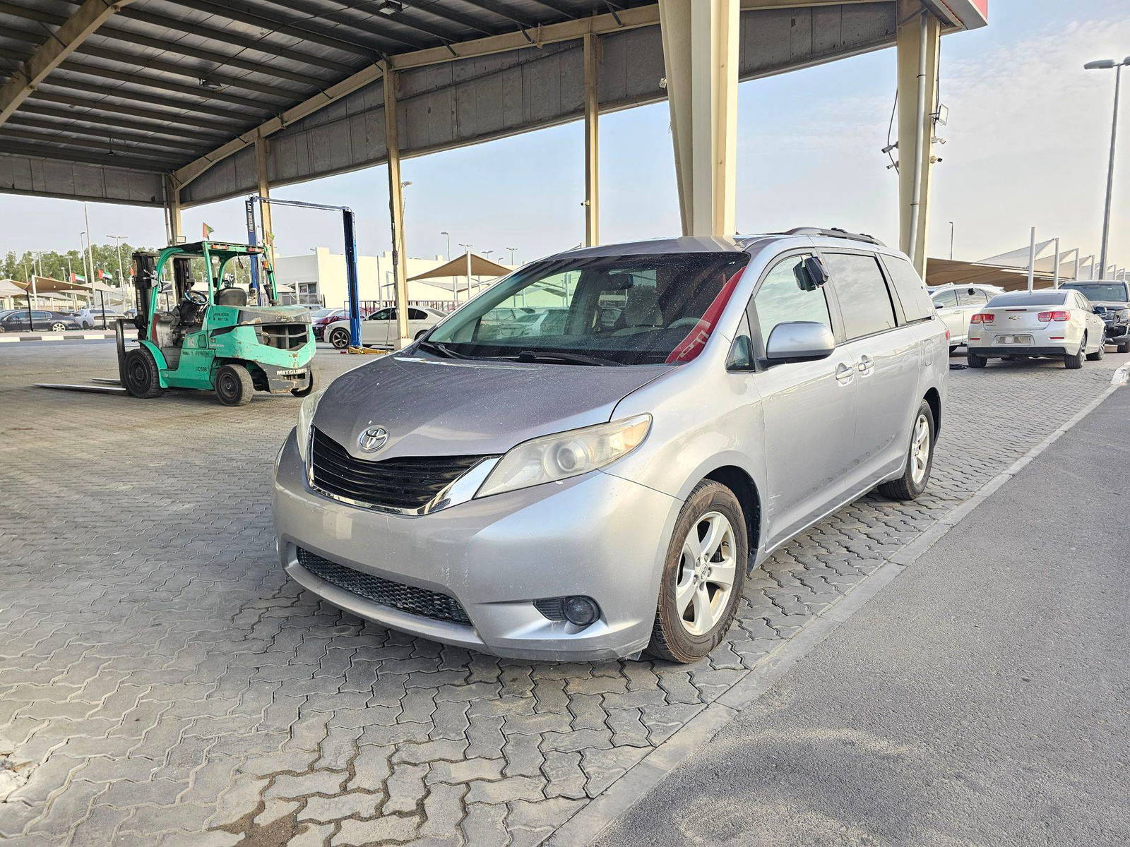 TOYOTA SIENNA 2011 - Marhaba Auction Used Cars - Image 7