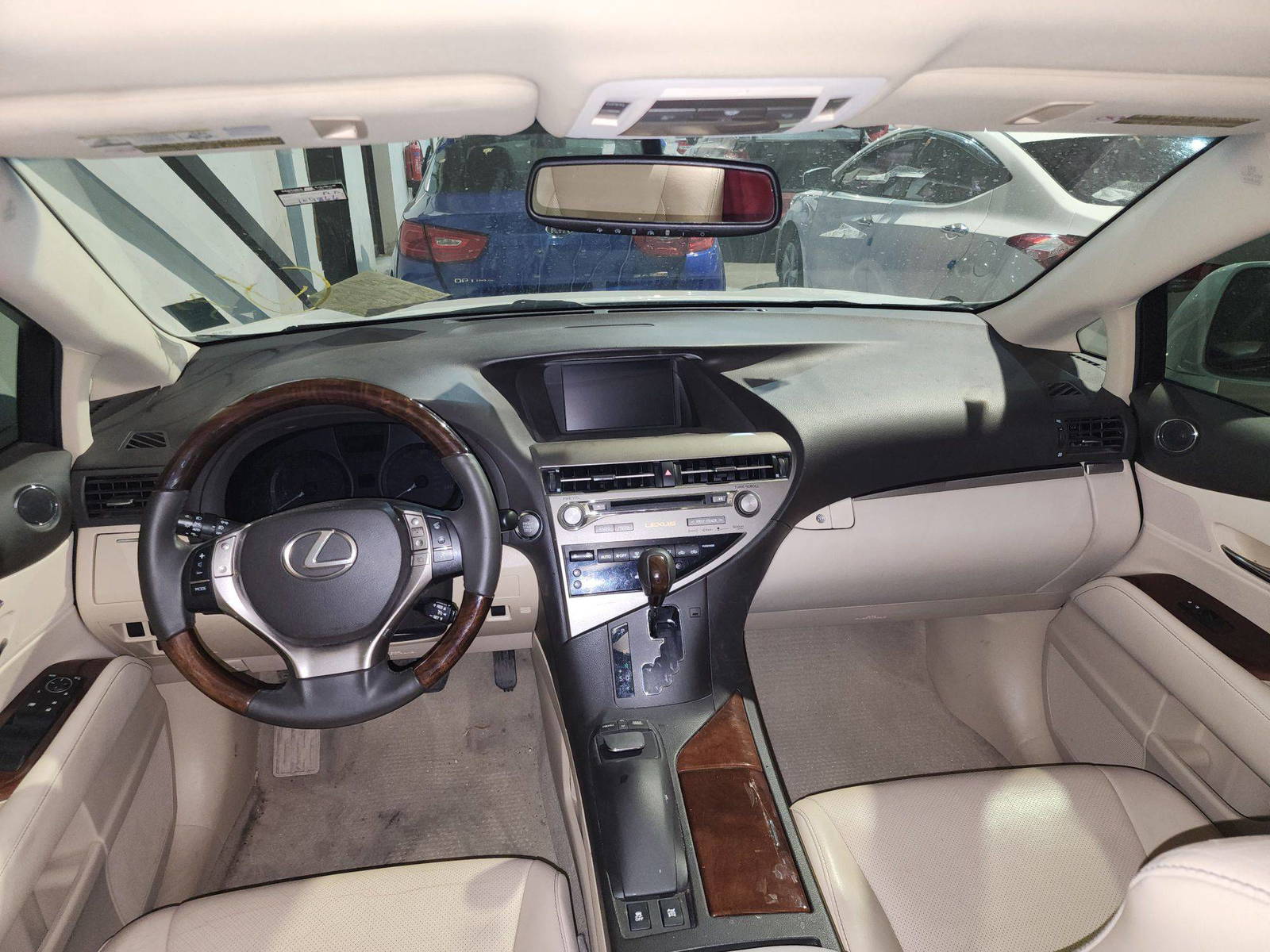 2013 LEXUS RX 350 — 104866 Miles — Lot 86015434 — Souq - Marhaba Auctions Used Cars - Image 6