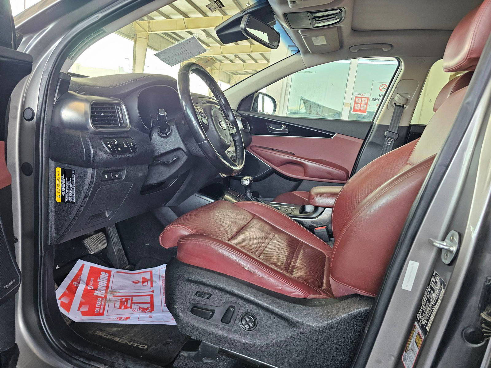 2017 KIA SORENTO — 133125 Miles — Lot 1HG284156 — Souq - Marhaba Auctions Used Cars - Image 8